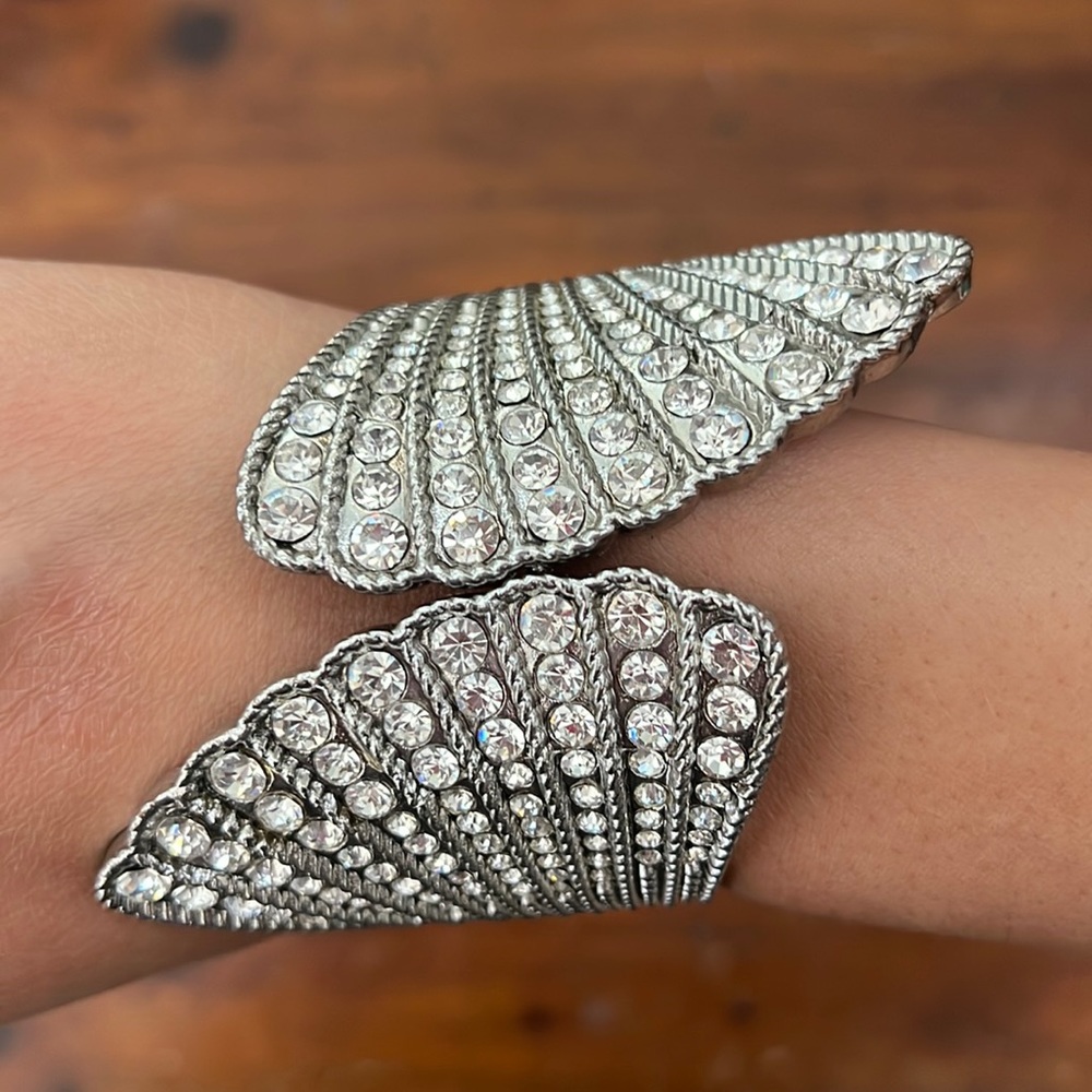 Rhinestone hinge bracelet